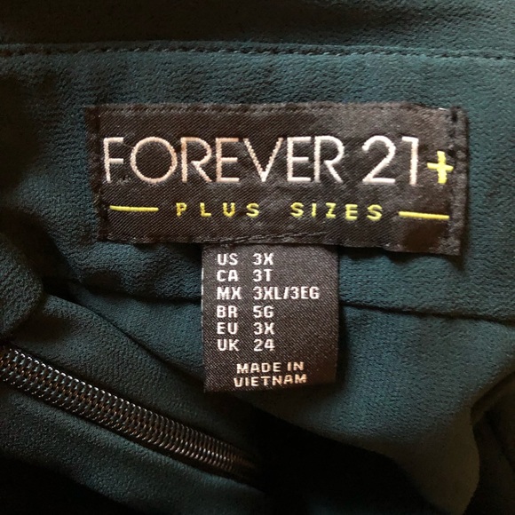 Forever21 plus size dress - Picture 5 of 8